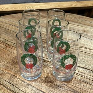 Set of  6 holiday wreath glasses